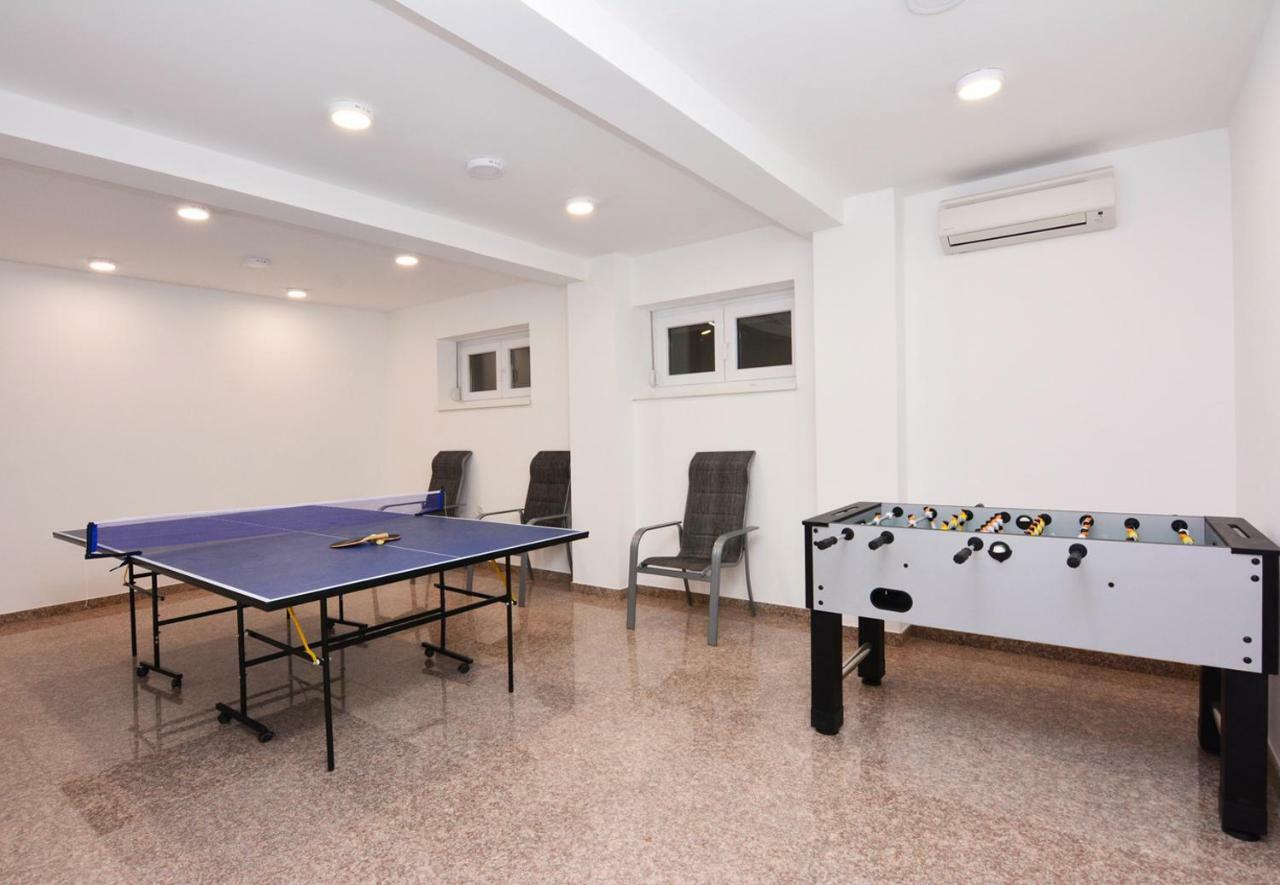 Villa Mirta Тисно Екстер'єр фото